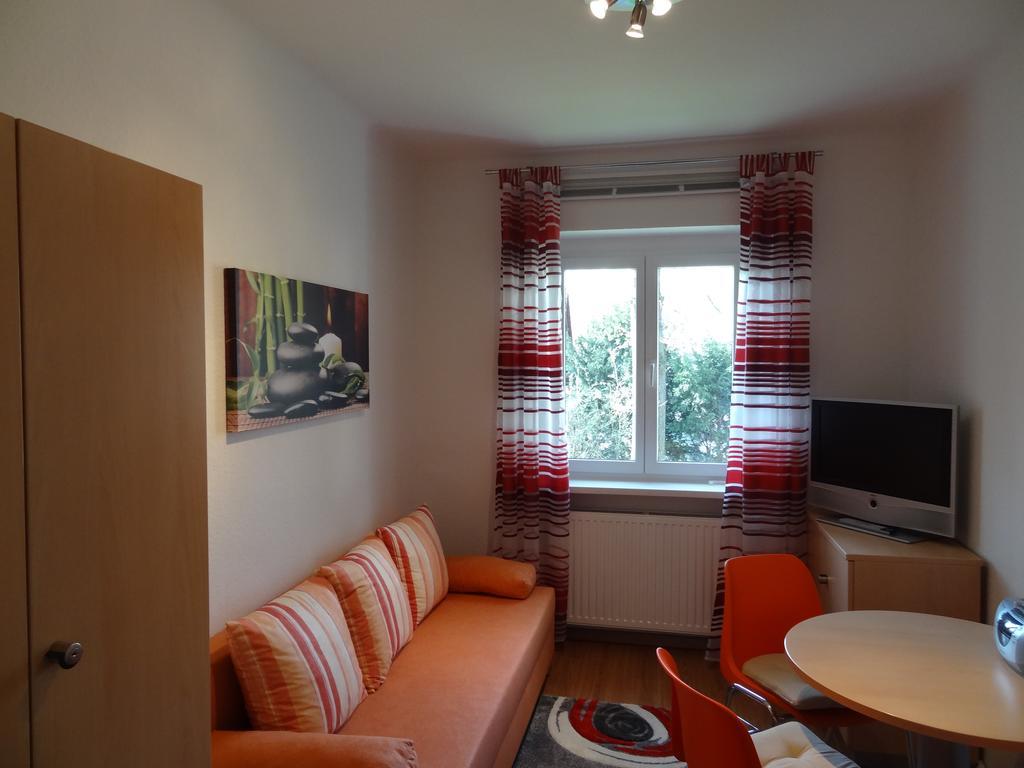 Ferienwohnung Ruth Dresda Exterior foto